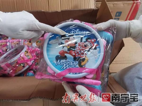 南宁友谊关海关查获多批涉嫌侵权物品，你可能有买过-1.jpg