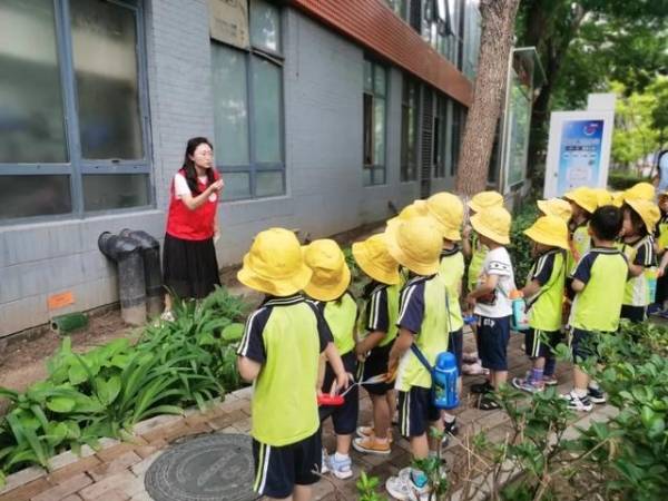巩固卫生城区创建成果 远洋社区开展带娃“行动”-4.jpg
