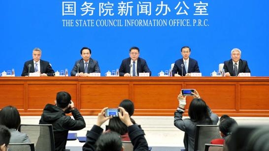 国家税务总局助力企业稳住外贸基本盘 近23万户企业出口退税超2000亿元-1.jpg