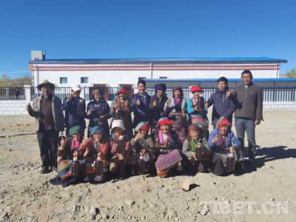 拉萨海关菜籽油加工产业扶贫项目正式建成投产-1.jpg