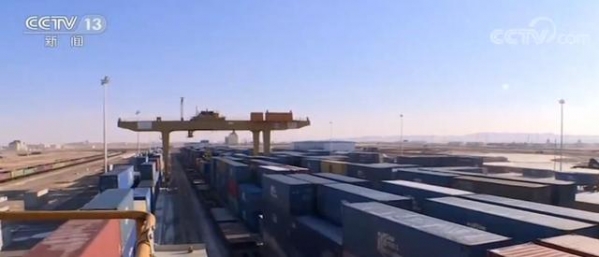 满洲里站进出境中欧班列突破3000列 实现进出口逆势双增长-1.jpg