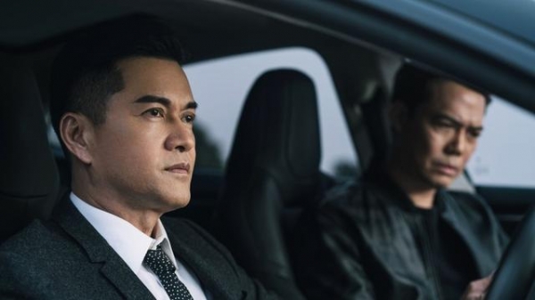 吕良伟每天跑1万步 6旬美魔男遭海关扣下-2.jpg