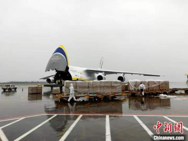 武汉天河机场跨境电商进出口货物量同比增长285%-1.jpg