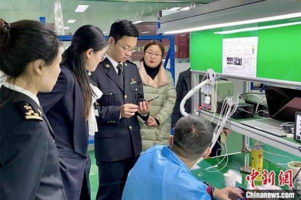 江西省首单保税维修业务落地赣州综保区-1.jpg