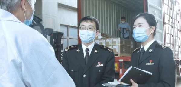 张彦敏：精益求精海关一线把好关-3.jpg