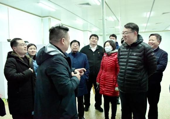 中国银保监会中国进出口银行领导到我县调研-8.jpg