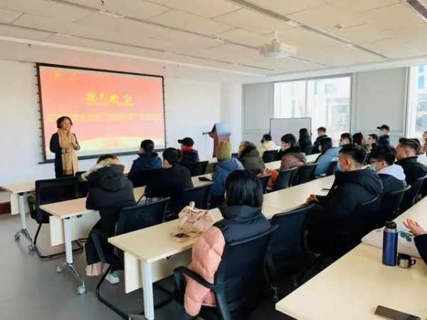 天津市港澳办到保税区开展港澳大学生“感知天津”交流活动-3.jpg