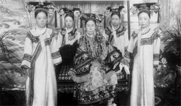 小巷中的“禁书”，严控进出口的图书，清朝书业管理的统治目的-11.jpg