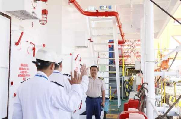 文明执法示范窗口：优质高效、群众满意-广西海事系统首个“五星文明执法示范窗口”钦州保税港区海事处-6.jpg