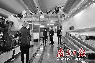 普宁海关助推企业开拓两个市场-1.jpg