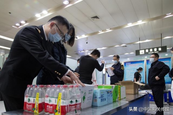 新春走基层 |“让一线关员安心、暖心地完成检疫监管任务”-2.jpg