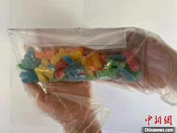这种“糖果”不减压：石家庄海关查获大麻制糖果271克-1.jpg