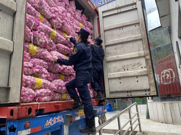 拉萨海关“加速度”跑出营商好环境，西藏整体通关时间压缩成效位居全国前列-1.jpg