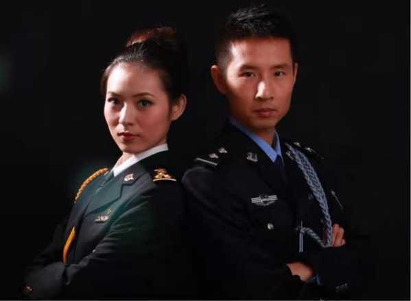 “边检+海关”夫妻档守护国门-1.jpg