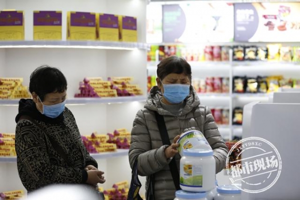 看现场！江西首家中欧班列进口保税品门店，正式营业啦-3.jpg