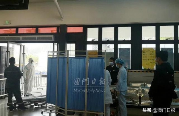 本澳女子凌晨过关时突发肠梗阻，青茂海关助返澳就医-3.jpg