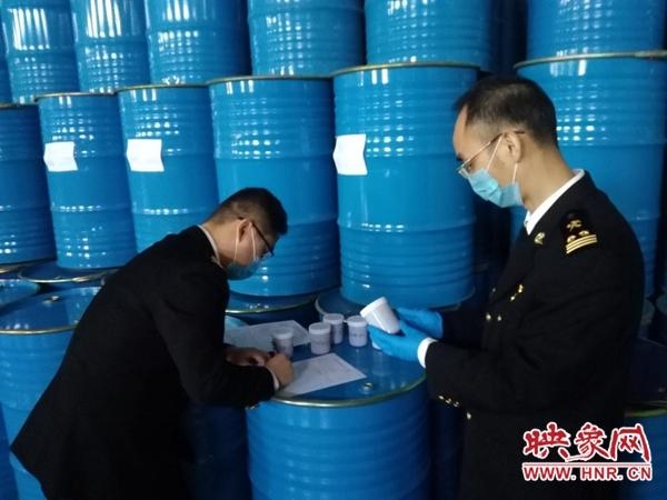 小蜜蜂带动大产业 郑州海关“甜蜜”助力实现产品出口大幅增长-1.jpg
