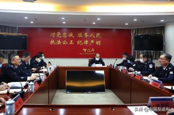 【全调动态】“全调中心”特聘顾问、湛江海关缉私局局长张军强一行到“全调中心”调研-3.jpg