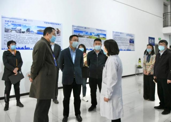 保税区：让党旗在疫苗接种一线高高飘扬-4.jpg
