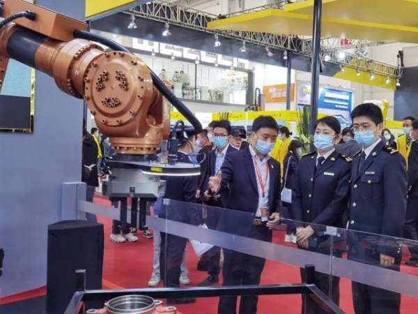 北京海关贯彻新发展理念 全力保障机床展顺利举办-4.jpg