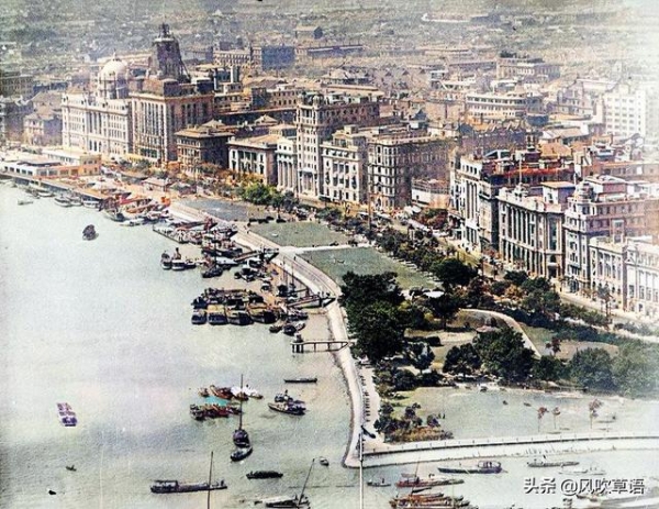 1927年，英国人航拍的上海外滩，海关大楼和沙逊大厦都在建造中-4.jpg