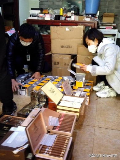 宁波海关查证走私雪茄25000支-2.jpg
