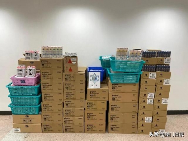 海关联手治安警捣破水客活动供货点的店铺，带走14人-1.jpg