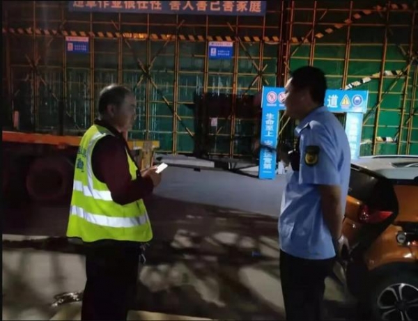 专项检查+夜间巡查 保税区城环局为中高考生营造良好环境-1.jpg