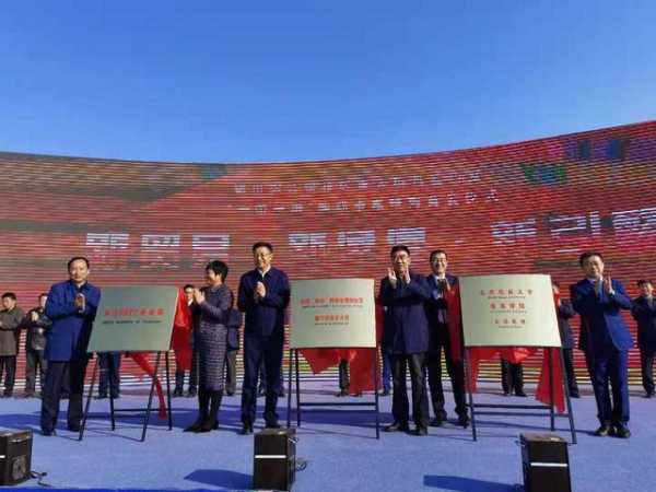银川综合保税区“一带一路”跨境电商国际卡车班列正式开通，全球生意人提速提效-5.jpg