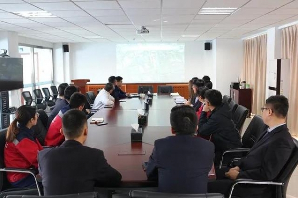 潍坊综合保税区应急管理中心走进辖区仓储物流企业开展消防安全培训活动-1.jpg