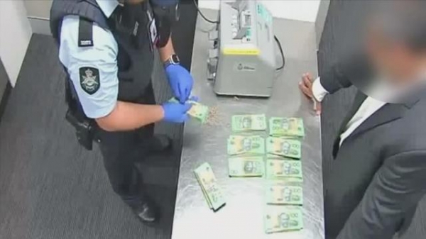 澳洲海关新规，入境这么干，当场取消签证+遣返，罚款涨至6倍-54.jpg