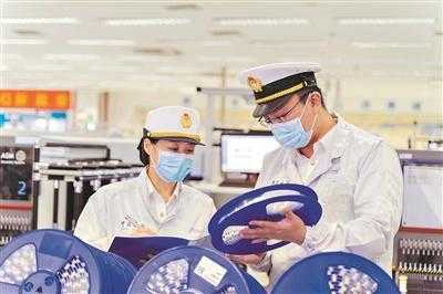 前三季度深圳对“一带一路”进出口稳步增长-1.jpg