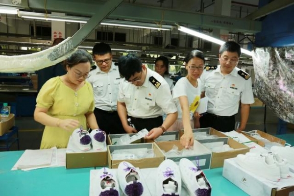 七种能力！海关人集齐葫芦娃特效属性-11.jpg