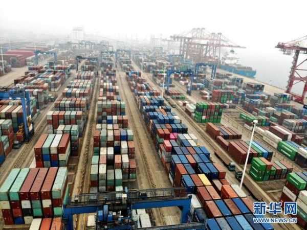 我国前11个月外贸进出口同比增长1.8%-2.jpg
