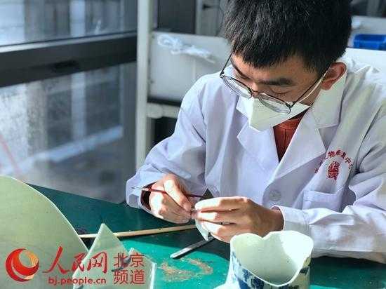 保税区里的文物“医院”：让中国传统文化走向世界-2.jpg