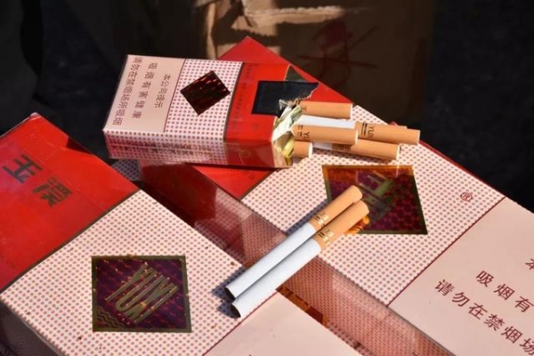 钦州海关查获涉嫌走私香烟168万支，抓获涉案人员1名-6.jpg