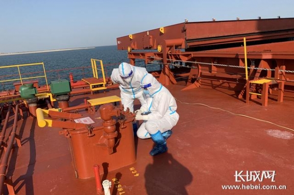 最“甜蜜”的守护——石家庄海关高效监管助力原糖进境-2.jpg