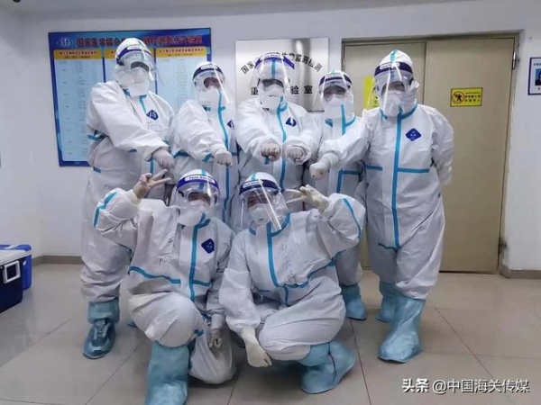 大连海关国际旅行保健中心：坚守核酸检测岗位 ?拒病毒于国门之外-4.jpg