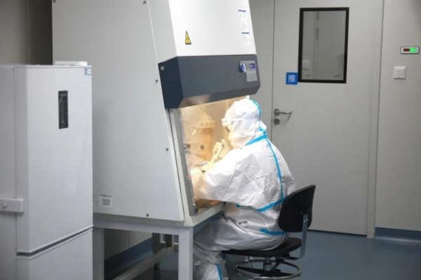 荣成海关，防疫屏障再筑牢：PCR实验室投入运行-3.jpg