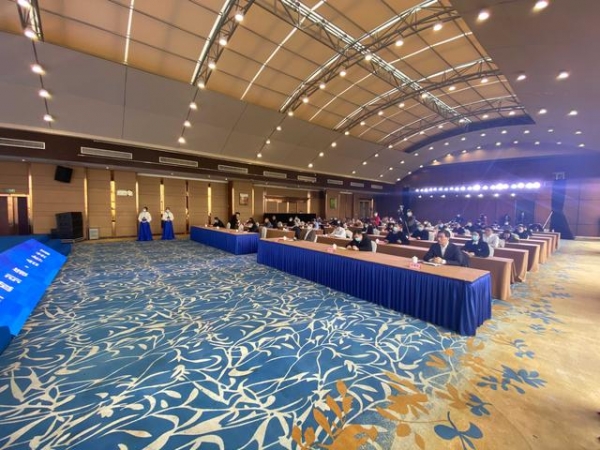 高坪区举办南充保税物流中心（B型）招商推介暨保税政策宣讲会-2.jpg