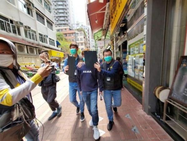 其心可诛！香港海关破获最大口罩造假案，涉案金额逾850万人民币-3.jpg