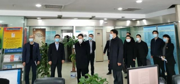 江苏省副省长惠建林赴进出口银行江苏省分行调研-3.jpg
