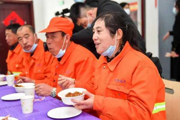 【网络中国节·春节】保税区总工会“十送”暖心礼伴职工留津过年-4.jpg