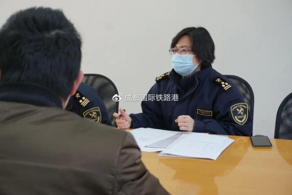 青白江海关｜海关核查，认真找查不找“茬”！-13.jpg