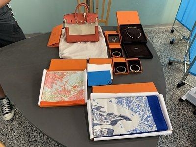 广州海关连续查获旅客违规携带超量涉税物品进境情事-2.jpg