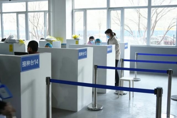 白衣执甲 分秒必争-4.jpg