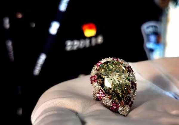 价值4000万元走私钻石被海关查获，其中竟还有“鸽子蛋”-1.jpg