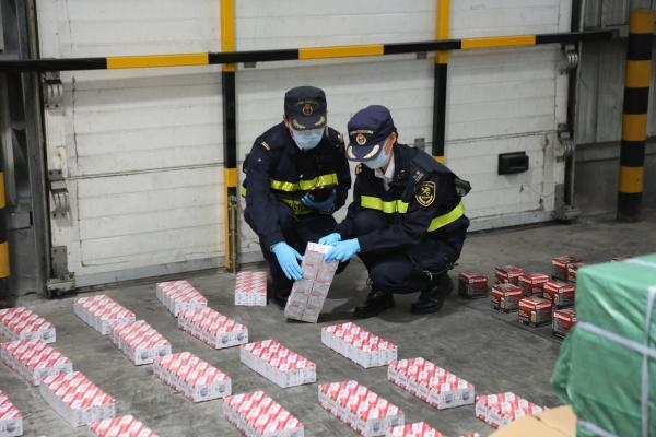 国产芯片上了海关维权保护名单，万余侵权福特丰田零部件欲从上海出口被截……-1.jpg