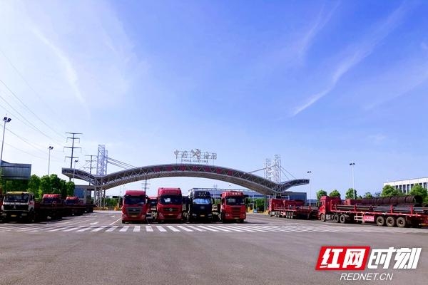 服务前置 韶山海关为企业节假日通关“护航”-1.jpg