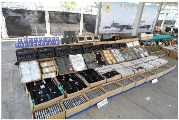 疫情封关下走私猖獗！香港海关检获5000万走私货品-1.jpg